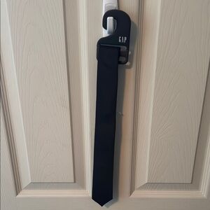 GAP Black Tie